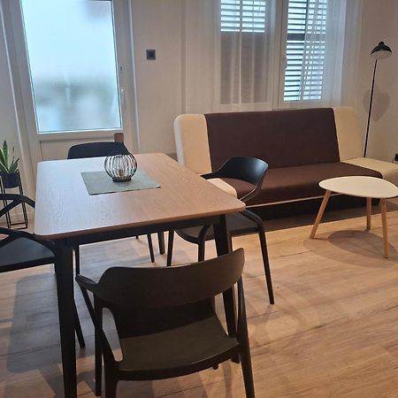 Apartments Nina M Baška Voda Dış mekan fotoğraf