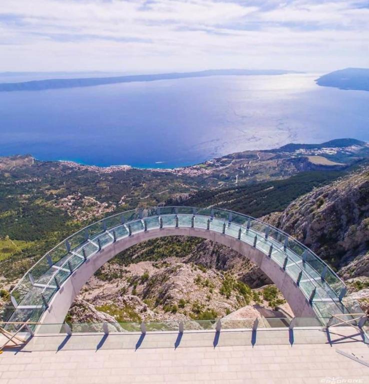 Apartments Nina M Baška Voda Dış mekan fotoğraf