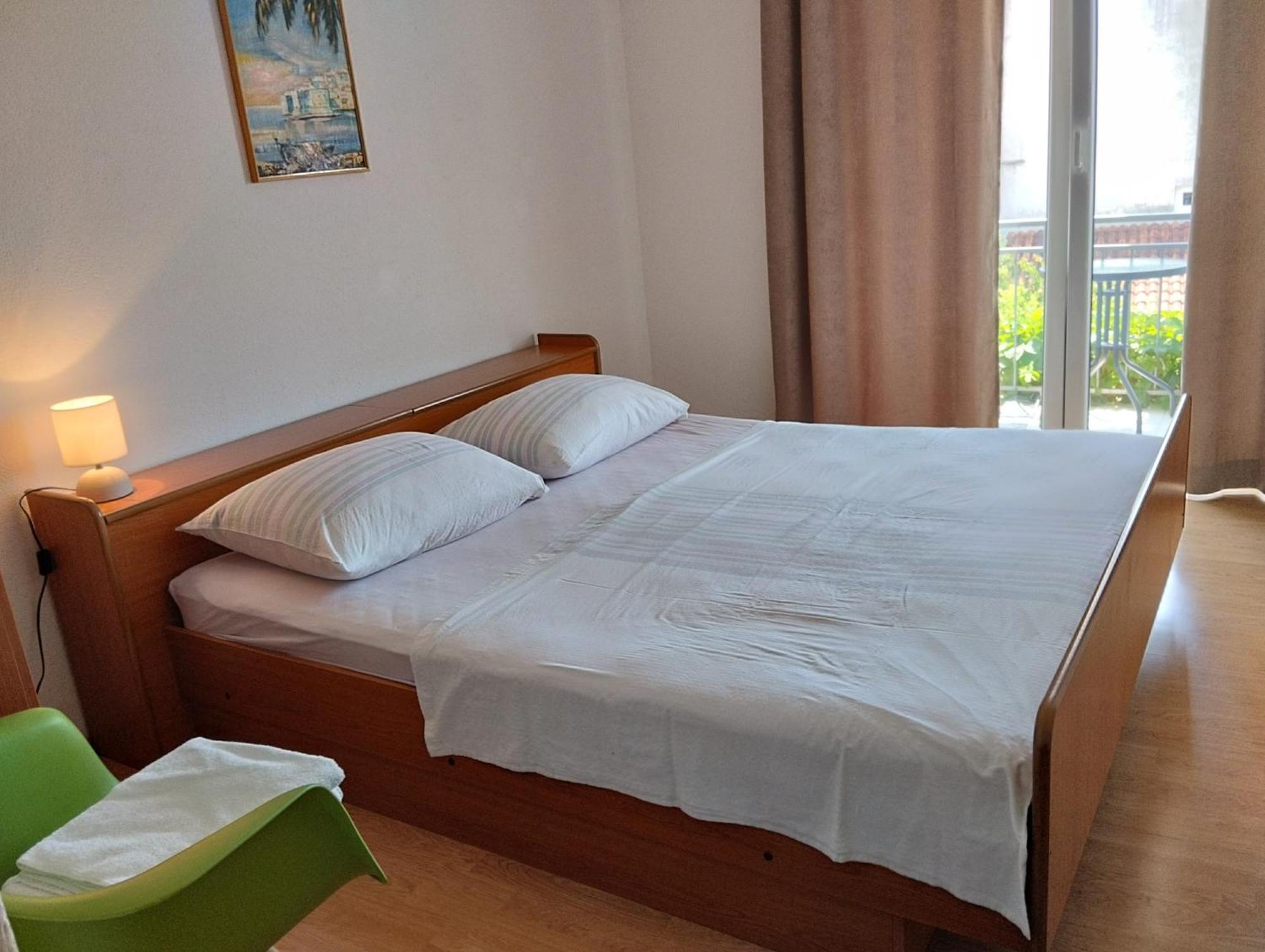 Apartments Nina M Baška Voda Dış mekan fotoğraf