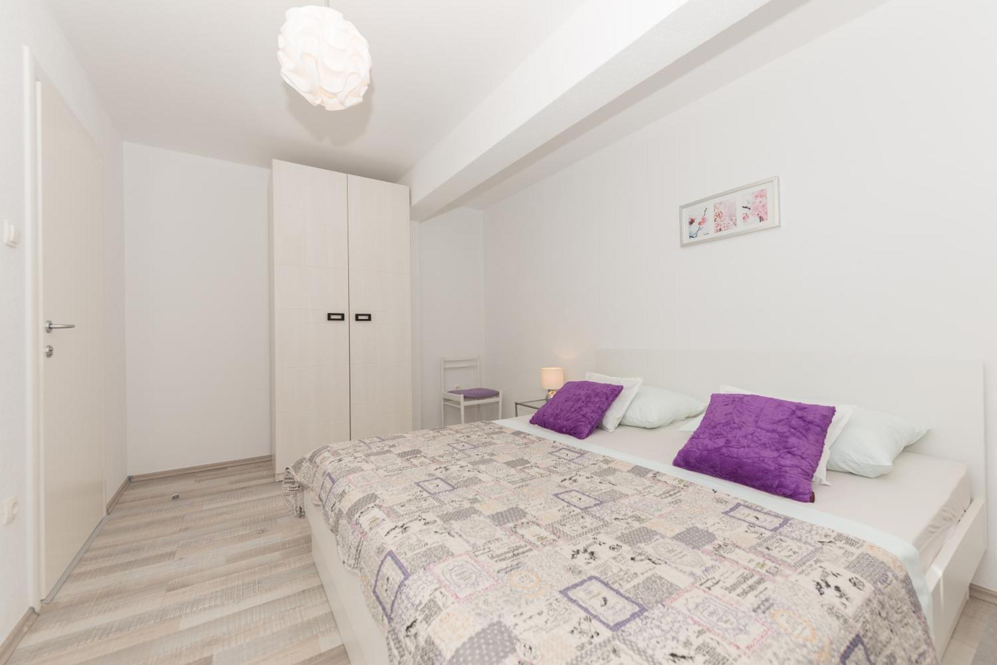 Apartments Nina M Baška Voda Dış mekan fotoğraf