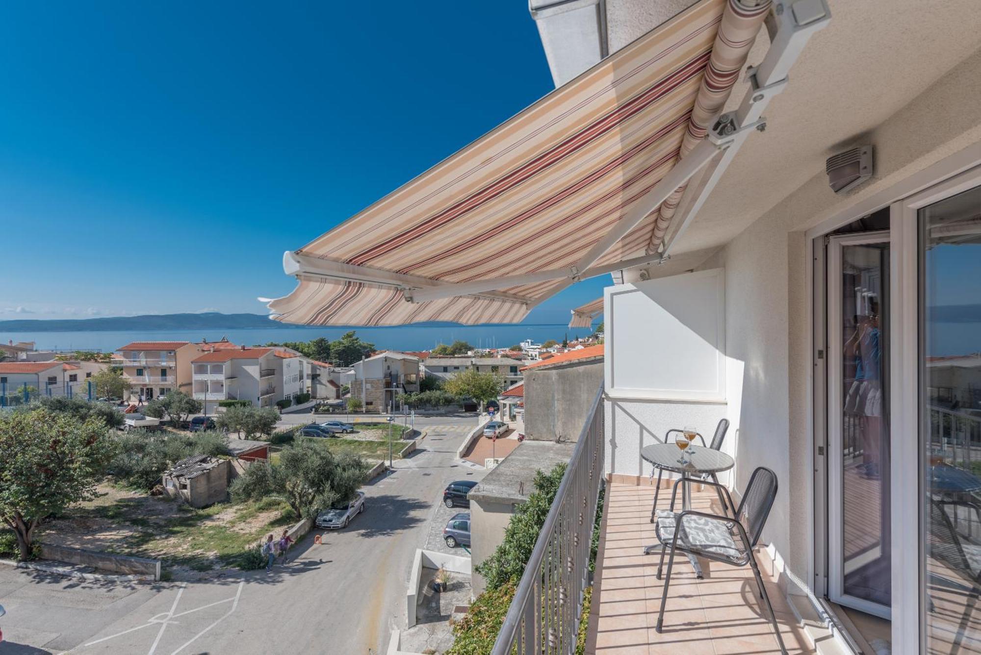 Apartments Nina M Baška Voda Dış mekan fotoğraf