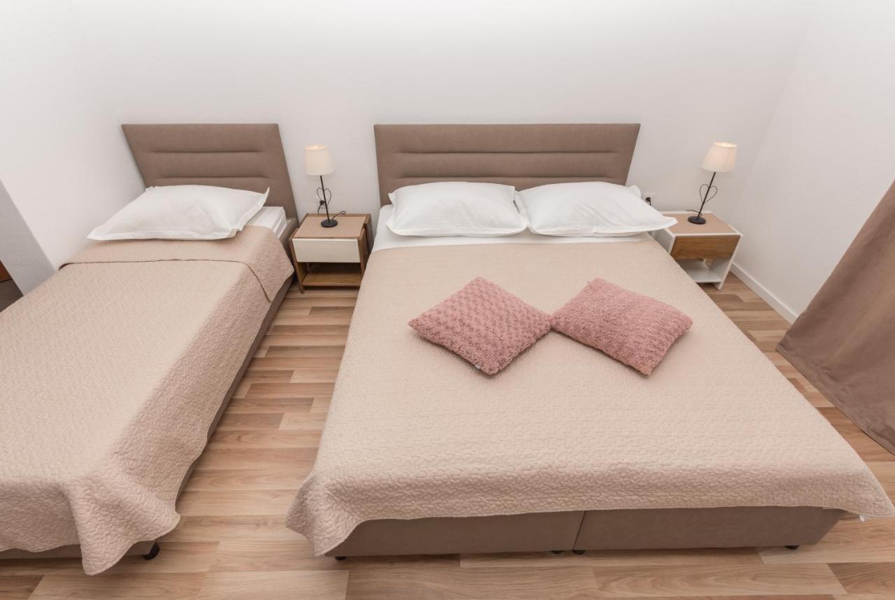 Apartments Nina M Baška Voda Dış mekan fotoğraf