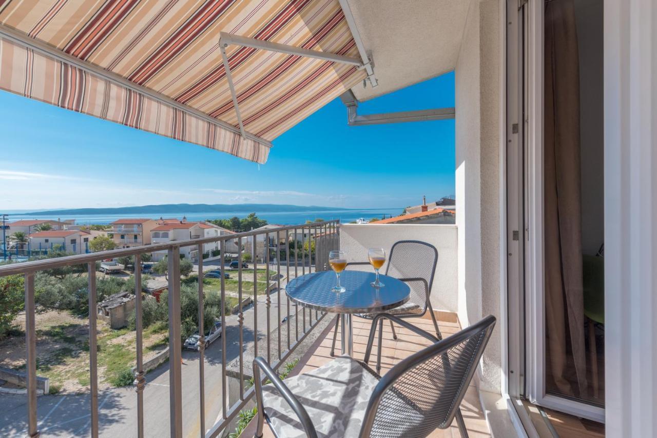 Apartments Nina M Baška Voda Dış mekan fotoğraf