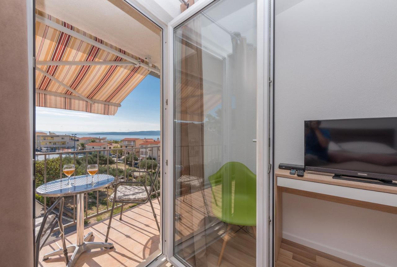 Apartments Nina M Baška Voda Dış mekan fotoğraf